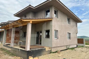 Vilă - 4 camere de vanzare ALBA IULIA - Alba anunturi imobiliare Alba