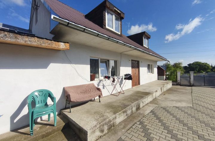 Casă - 4 camere de vanzare NEGOSTINA - Suceava anunturi imobiliare Suceava