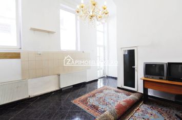 Spatiu comercial 30 mp - Central - Trafic Pietonal intens anunturi imobiliare Mures