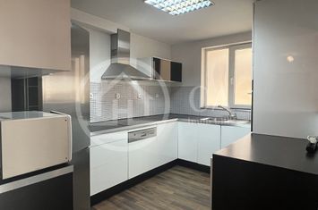 Apartament 3 camere de inchiriat ROGERIUS - Bihor anunturi imobiliare Bihor