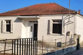 Casă parter 90 mp pe teren 500 mp, Agia Paraskevi anunturi imobiliare Grecia