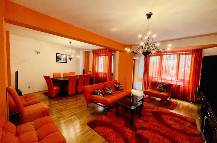 Stefan cel Mare - Mosilor 3 camere 125 mp utili etaj 2/5 constructie 2007 anunturi imobiliare Bucuresti