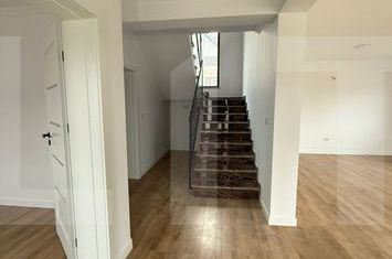Vilă - 4 camere de vanzare BOTOSANI - Botosani anunturi imobiliare Botosani