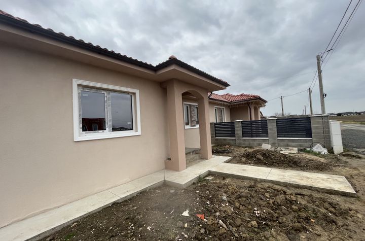 Casă - 4 camere de vanzare SAG - Timis anunturi imobiliare Timis