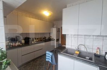 Apartament 3 camere de vanzare VLAHUTA - Brasov anunturi imobiliare Brasov