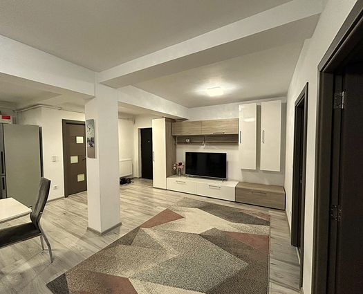 Apartament 3 camere Vasile Aaron, 69 mp