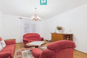 Casă 2 corpuri și 5 camere ultracentral în Curtici anunturi imobiliare Arad