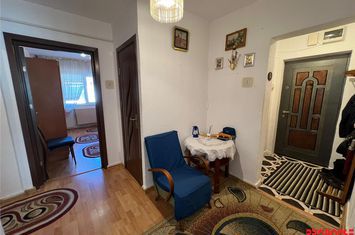 Apartament 3 camere de vanzare CENTRAL - Bacau anunturi imobiliare Bacau