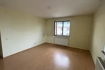Apartament 3 camere S4 str Savinesti anunturi imobiliare Bucuresti