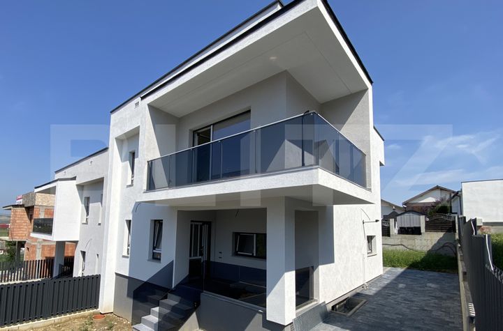 Vilă - 4 camere de vanzare DEZMIR - Cluj anunturi imobiliare Cluj