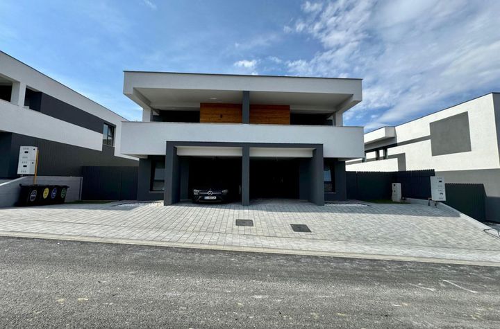 Vilă - 4 camere de vanzare CHINTENI - Cluj anunturi imobiliare Cluj