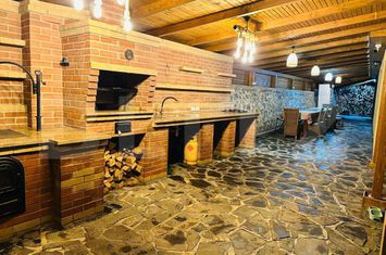 Casă - 7 camere de vanzare AGHIRES - Salaj anunturi imobiliare Salaj