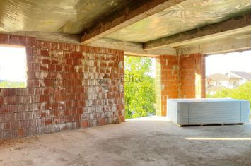 6 apartamente la rosu de vanzare in Episcopia Bihor anunturi imobiliare Bihor
