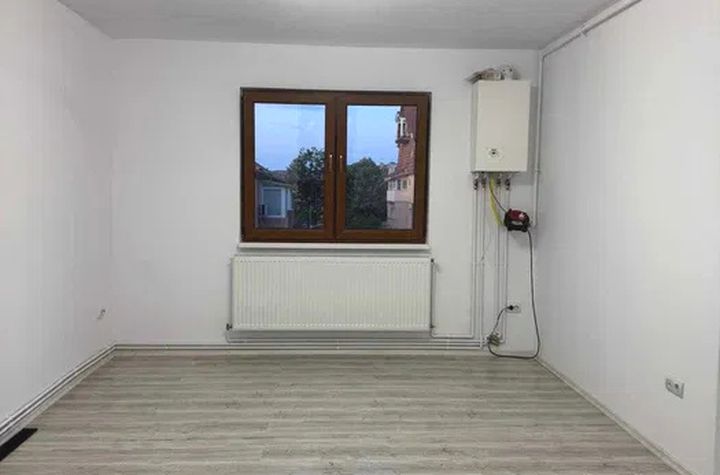 Garsonieră de vanzare TEREZIAN - Sibiu anunturi imobiliare Sibiu