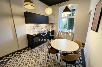Vilă - 3 camere de inchiriat SUB ARINI - Sibiu anunturi imobiliare Sibiu