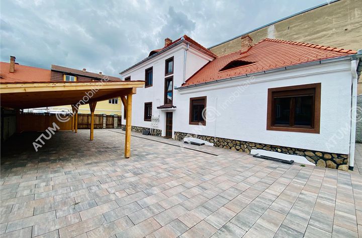 Vilă - 8 camere de vanzare CENTRAL - Sibiu anunturi imobiliare Sibiu