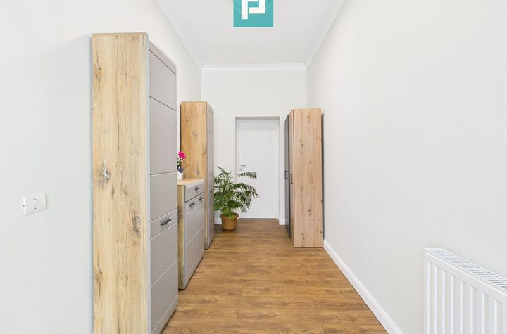 Apartament 3 camere, ultracentral. anunturi imobiliare Arad