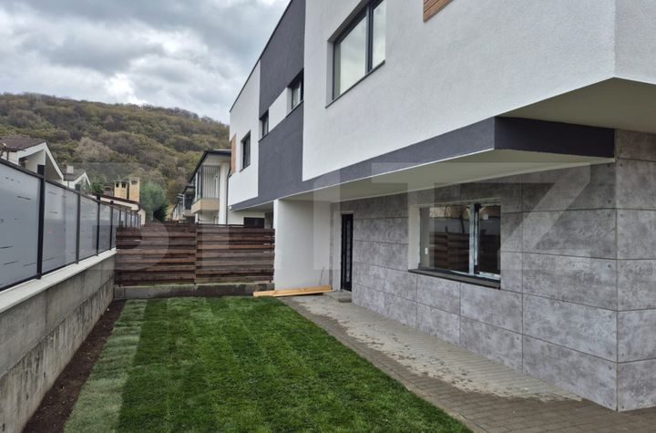 Vilă - 4 camere de vanzare FLORESTI - Cluj anunturi imobiliare Cluj