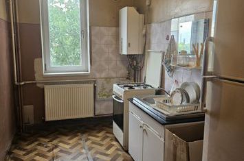 Apartament 3 camere de vanzare 1 MAI - Gorj anunturi imobiliare Gorj