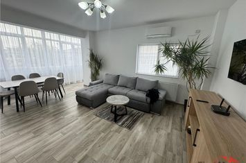 Apartament 3 camere de inchiriat ULTRACENTRAL - Vrancea anunturi imobiliare Vrancea