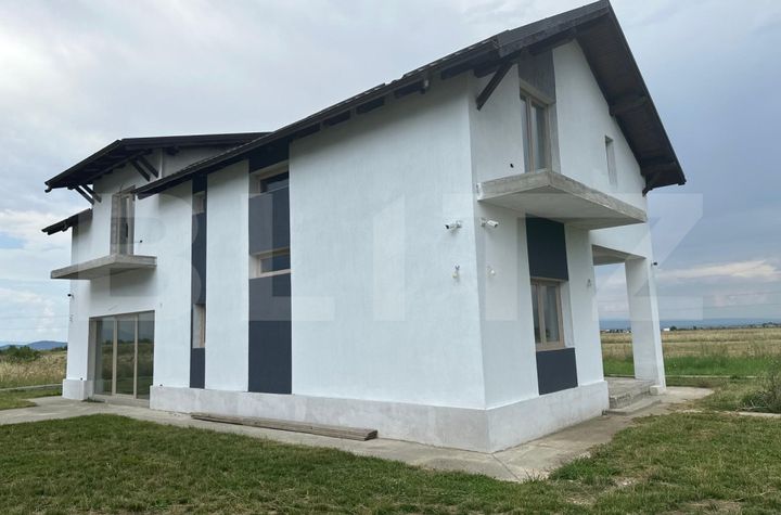 Vilă - 5 camere de vanzare TARLUNGENI - Brasov anunturi imobiliare Brasov