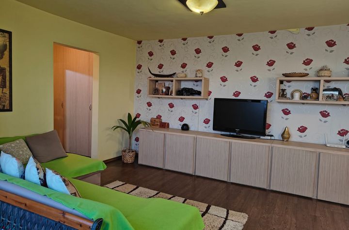 Apartament 3 camere de vanzare CETATII - Timis anunturi imobiliare Timis