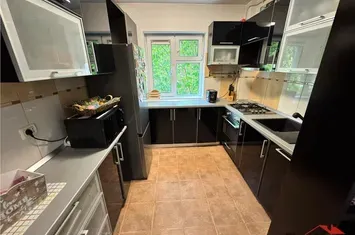 Apartament 3 camere de vanzare CENTRAL - Vrancea anunturi imobiliare Vrancea