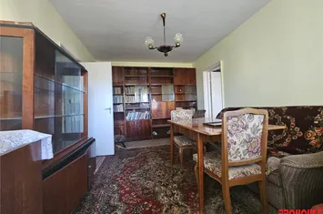 Apartament 3 camere de vanzare CENTRAL - Bacau anunturi imobiliare Bacau