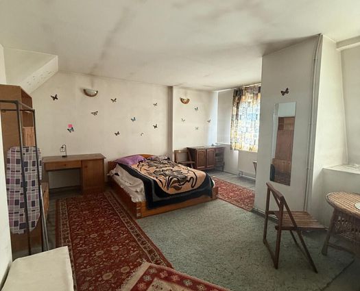 Apartament 6 camere Pacurari, 143 mp