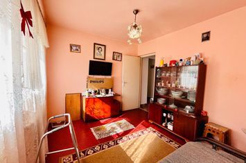 Apartament cu 4 camere, decomandat, panorama- Primaverii- Manastur anunturi imobiliare Cluj
