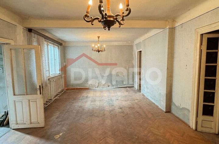 Vanzare casa renovabila in curte comuna Piata Cotroceni anunturi imobiliare Bucuresti