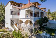 390.000 €, Apartament 8 camere