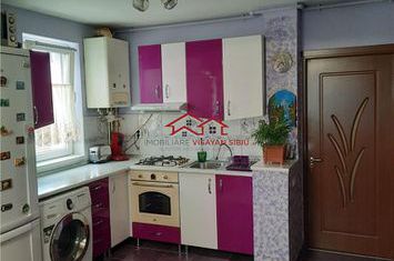 Apartament 3 camere de vanzare CENTRAL - Sibiu anunturi imobiliare Sibiu