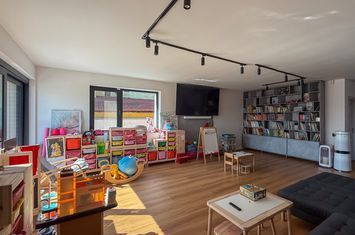 VILĂ DE LUX – STRADA SOFIA | DESIGN EXCLUSIV, DOTĂRI HIGH-TECH, PISCINĂ ȘI EFICIENȚĂ ENERGETICĂ MAXIMĂ anunturi imobiliare Bucuresti