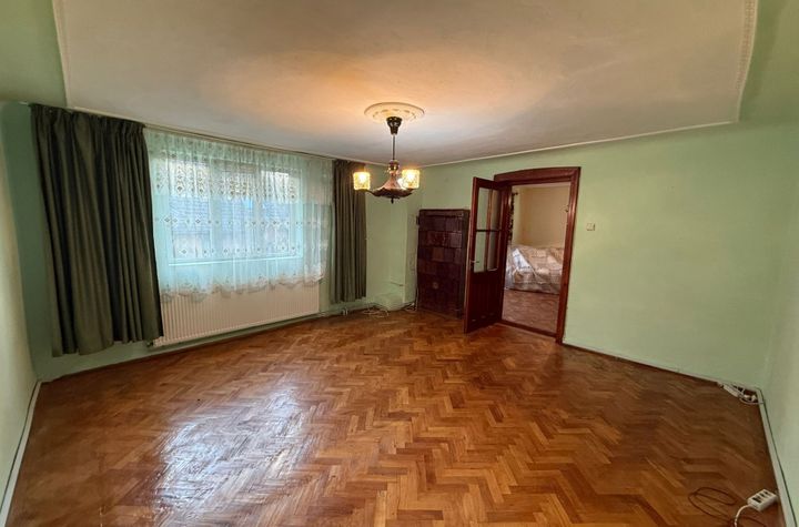Casă - 3 camere de vanzare SIGHISOARA - Mures anunturi imobiliare Mures