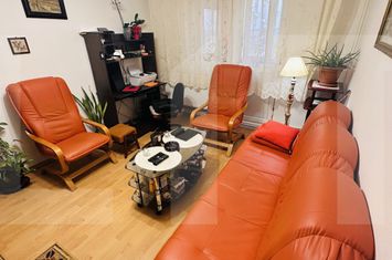 Apartament 3 camere de vanzare ARAD - Arad anunturi imobiliare Arad