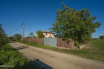 BELCIUGATELE - VALEA IAZURILOR, CASA 200 MP, LOT 8000 MP! anunturi imobiliare Calarasi
