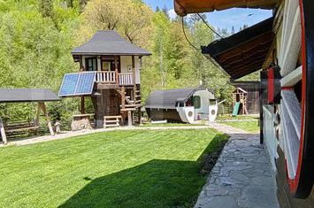 Casă - 8 camere de vanzare SUCEAVA - Suceava anunturi imobiliare Suceava