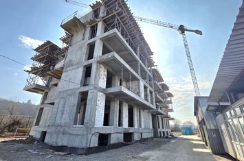 Apartament 1 cameraComplex Nicolina 2,5 km de Podu Ros  TVA Inclus anunturi imobiliare Iasi