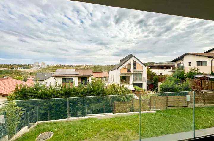 Vilă - 5 camere de vanzare CLUJ-NAPOCA - Cluj anunturi imobiliare Cluj