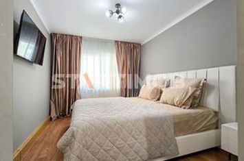 Apartament  renovat 4 camere Centrul Civic anunturi imobiliare Brasov