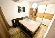 390 €, Apartament 2 camere