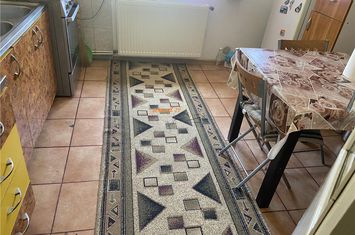 Apartament 3 camere de vanzare GARA - Vrancea anunturi imobiliare Vrancea