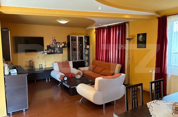 Vilă - 4 camere de vanzare MICRO 2 - Dambovita anunturi imobiliare Dambovita