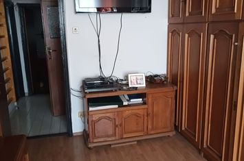 Piata Sudului, Sun Plaza, vanzare apartament 3 camere, 71 mp totali, 2 minute de metrou, anunturi imobiliare Bucuresti