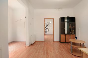 Casă - 5 camere de vanzare 1 MAI - Bucuresti anunturi imobiliare Bucuresti