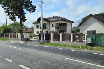 Vilă - 5 camere de vanzare TARGOVISTE - Dambovita anunturi imobiliare Dambovita