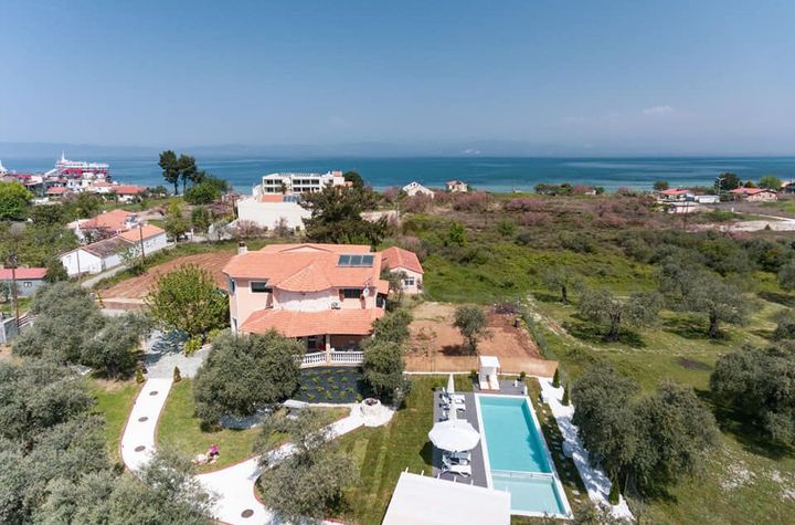 Vilă 5 dormitoare, 180 mp — Prinos, Thassos anunturi imobiliare Grecia