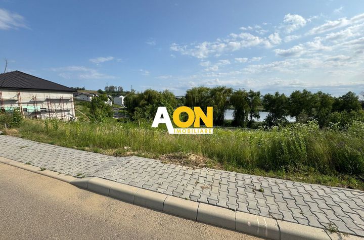 De vanzare 830mp teren intravilan, vedere exclusivista Lacul Chereteu anunturi imobiliare Alba
