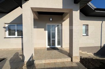 Casă - 3 camere de vanzare IASI - Iasi anunturi imobiliare Iasi